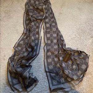 Gucci scarf